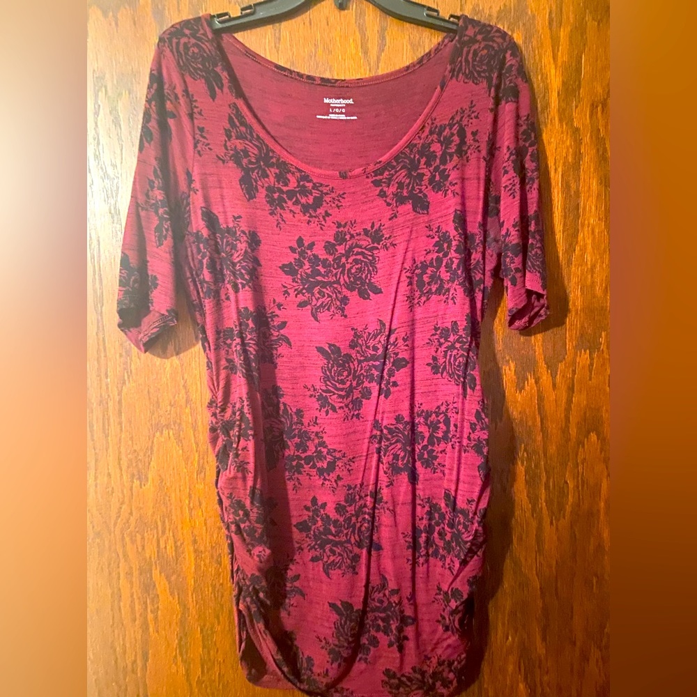 Motherhood Maternity Burgundy and Black Floral Top Size Large